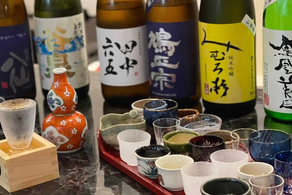 日本酒の種類は1万種類以上！おいしいお酒についてご紹介